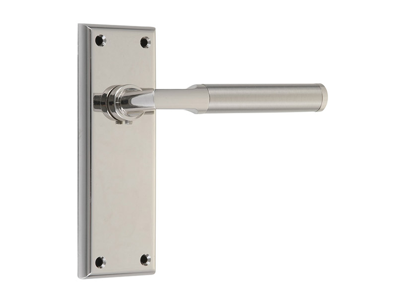 DH15057-Zinc Alloy-LEVER DOOR HANDLE ON PLATE
