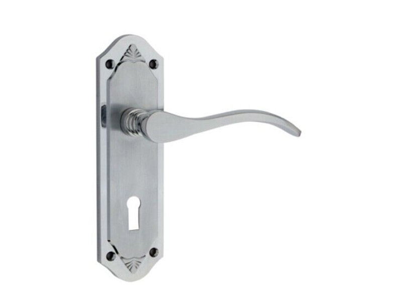 DH17251 Satin Nickel Lever Door Handle On Plate-LEVER DOOR HANDLE ON PLATE